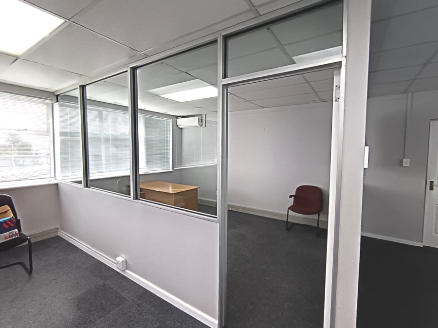 To Let Commercial Property for Rent in Lorraine Eastern Cape